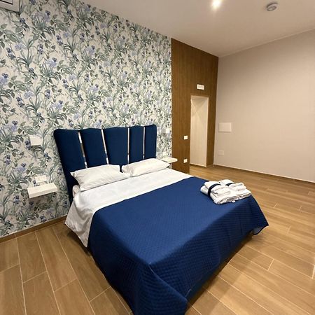 Il Regno Di Napoli Hotel Luaran gambar