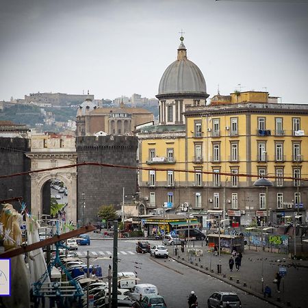 Il Regno Di Napoli Hotel Luaran gambar