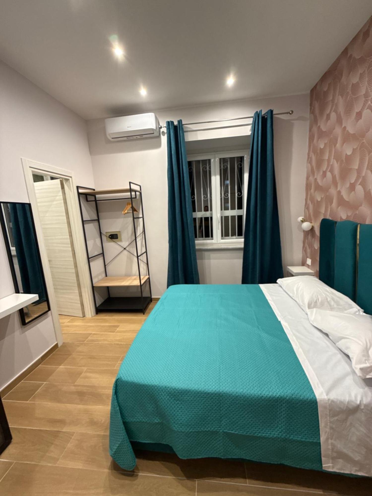 Il Regno Di Napoli Hotel Luaran gambar