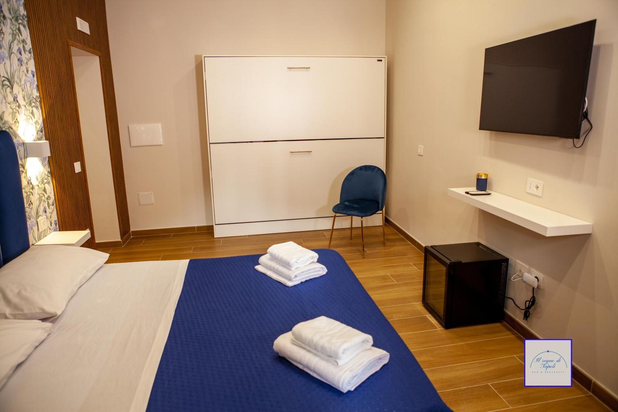 Il Regno Di Napoli Hotel Luaran gambar
