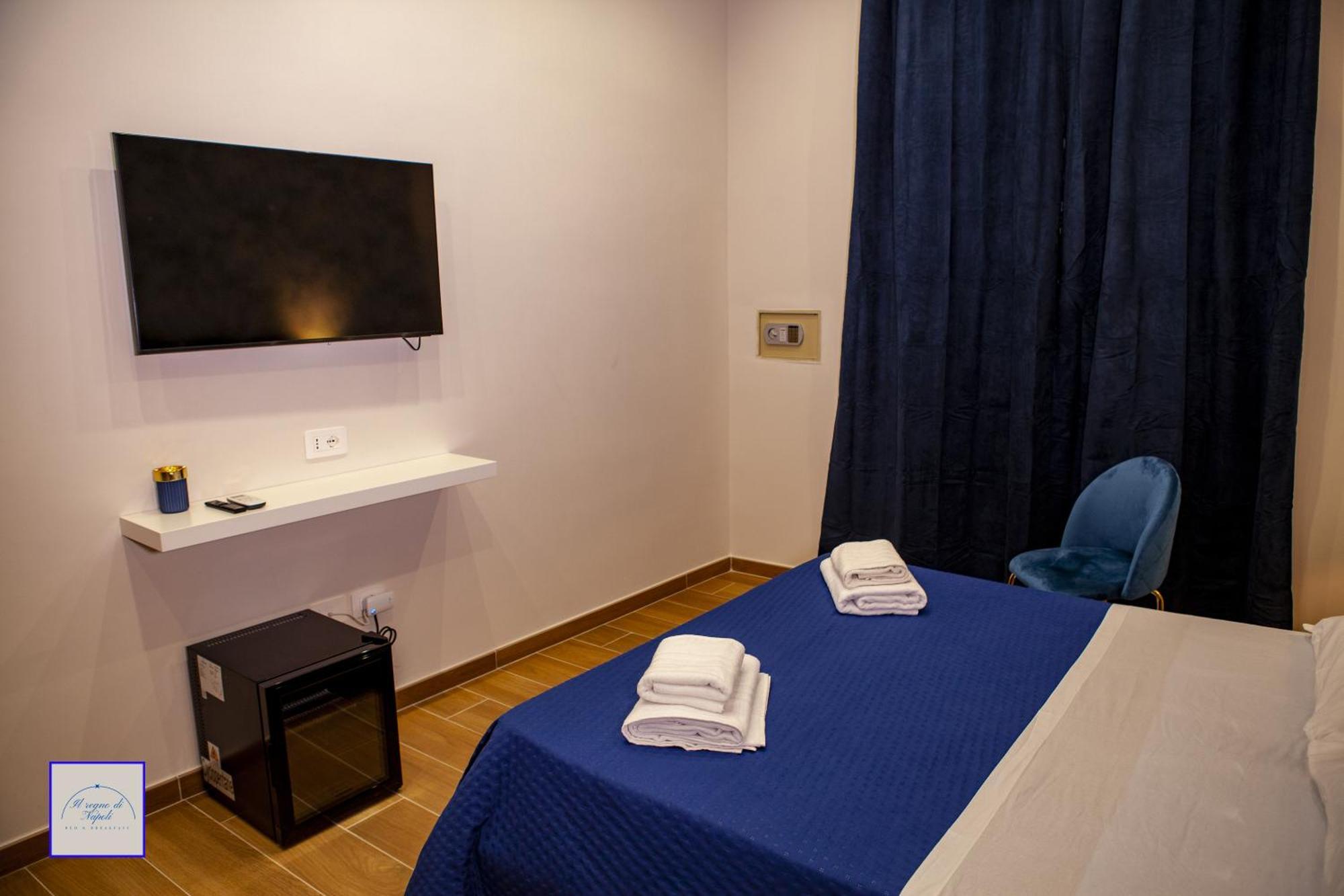Il Regno Di Napoli Hotel Luaran gambar