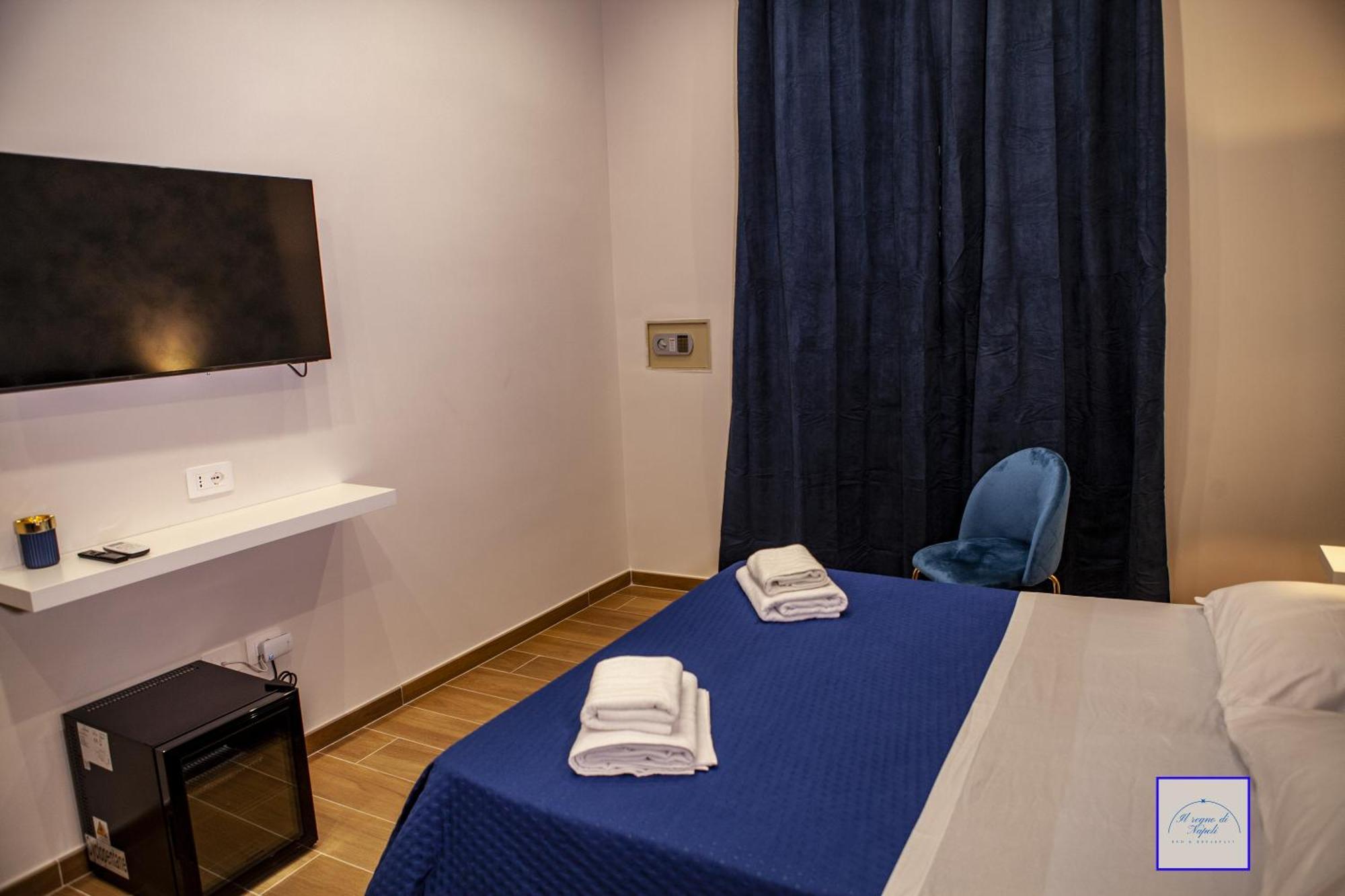 Il Regno Di Napoli Hotel Luaran gambar