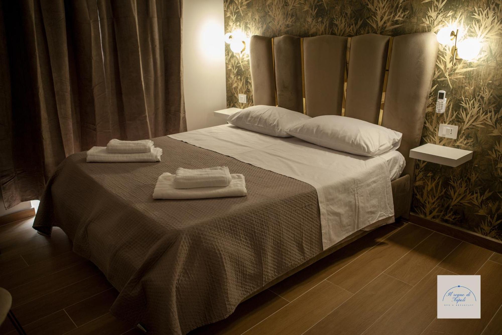 Il Regno Di Napoli Hotel Luaran gambar
