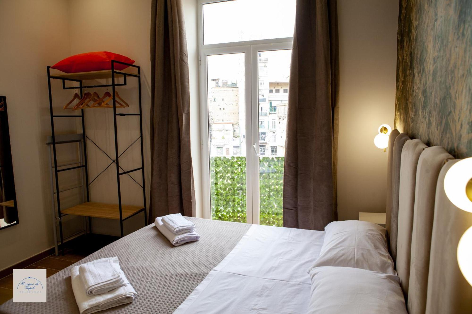 Il Regno Di Napoli Hotel Luaran gambar