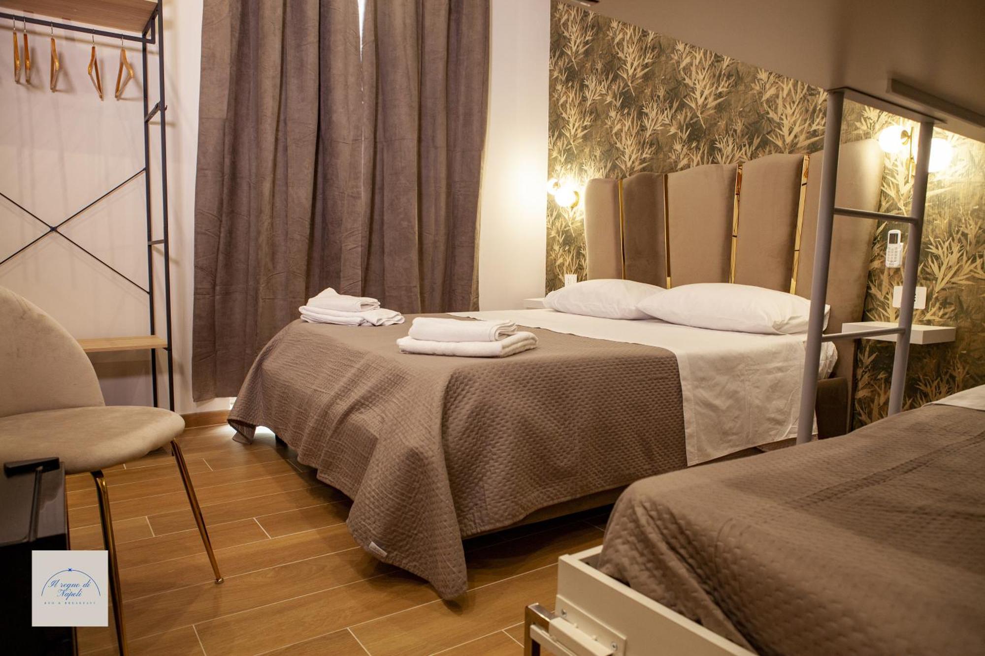 Il Regno Di Napoli Hotel Luaran gambar