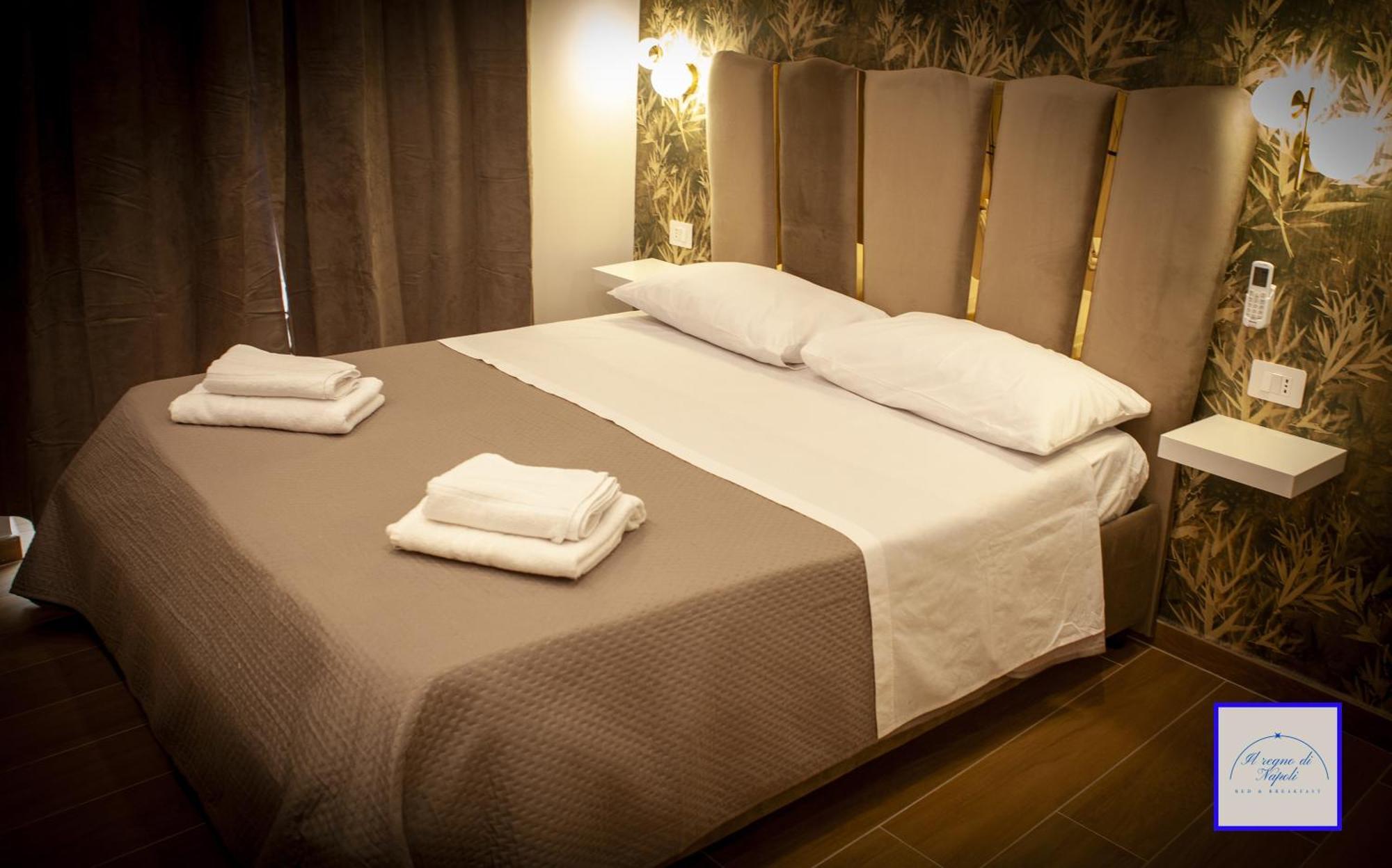 Il Regno Di Napoli Hotel Luaran gambar
